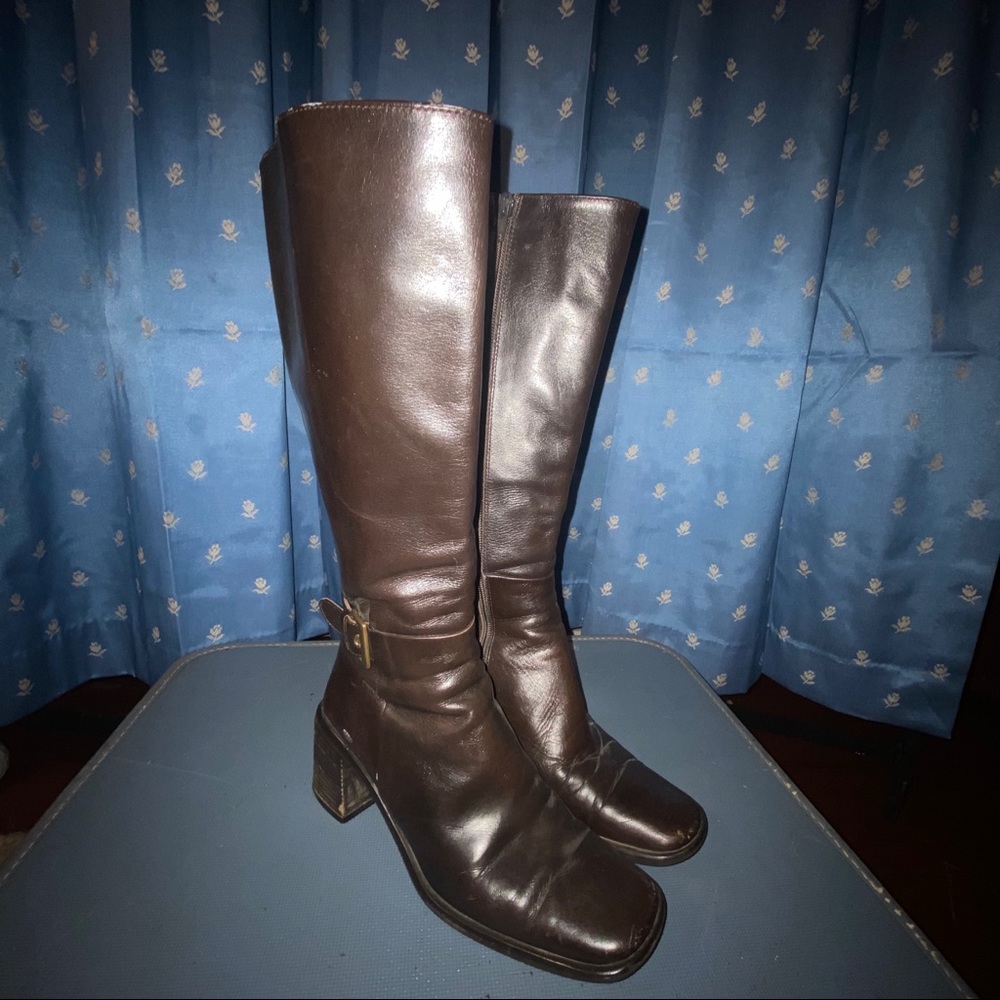 Vintage Kenneth Cole knee high leather boots 7.5